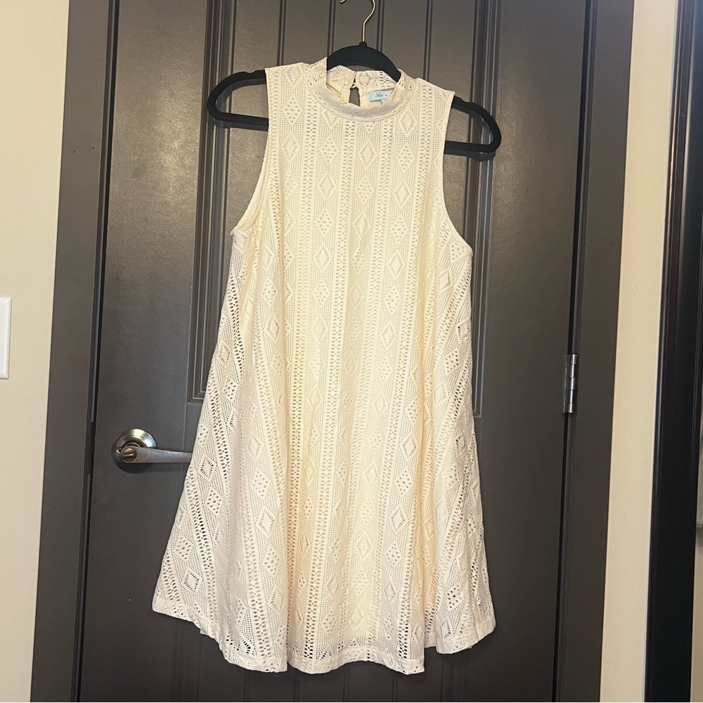 ☀️She + Sky Cream Colored Sleeveless Dress, Size Medium - Picture 2 of 9